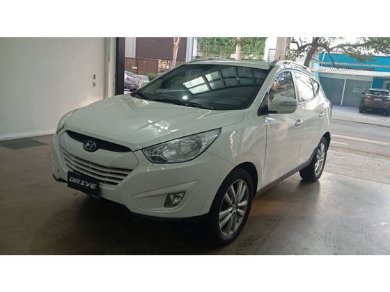 HYUNDAI IX35 2.0 MPFI GLS 16V FLEX 4P AUTOMÁTICO HYUNDAI IX35 2.0 MPFI GLS 16V FLEX 4P AUTOMÁTICO